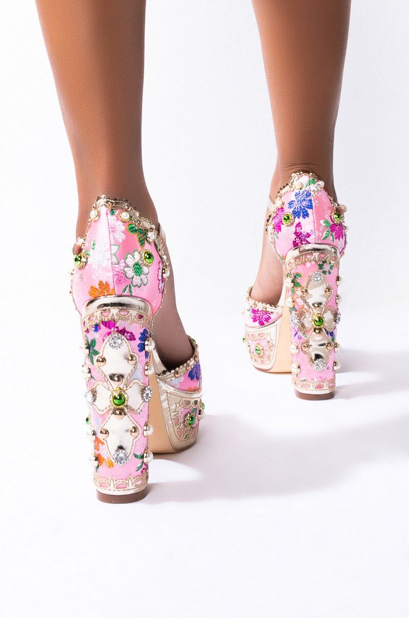 {{ product_title }} by Deux Reines – {{ product_type }}